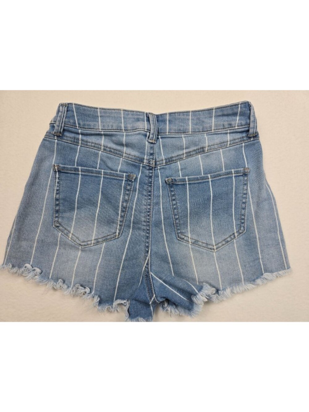 Happily Grey Womens Striped Frayed Denim High-Waisted Button-Fly Shorts Size 25 - Picture 5 of 6